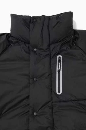 And WanderAnd Wander Primaloft Rip Coat - Black 7 And WanderAnd Wander Primaloft Rip Coat - Black - Image 7