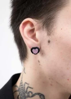 DEPARTMENTBlack Rhinestone And Pink Heart Earring - Multi -Norse Projects Sales Black Rhinestone And Pink Heart Earring Single 20230218142841 2