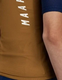 MAAPDraft Team Vest - Desert Brown 6 MAAPDraft Team Vest - Desert Brown -Norse Projects Sales MAAP Women s Draft Team Vest Desert Brown 20210914180919 1