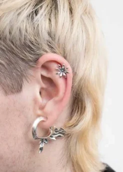 KUSIKOHCFLOWER EARRING - SILVER -Norse Projects Sales SILVER FLOWER EARRING 20230420025610 1